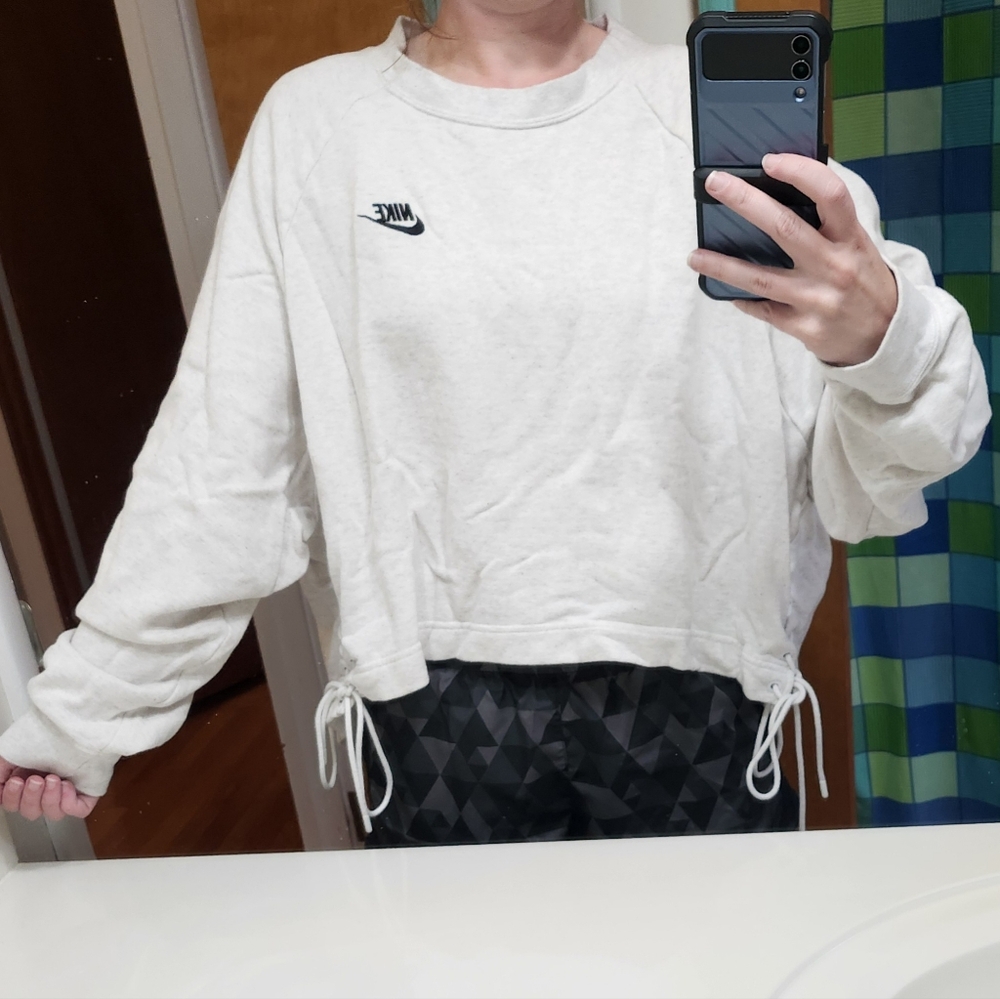 Nike women's crop sweatshirt XXL
